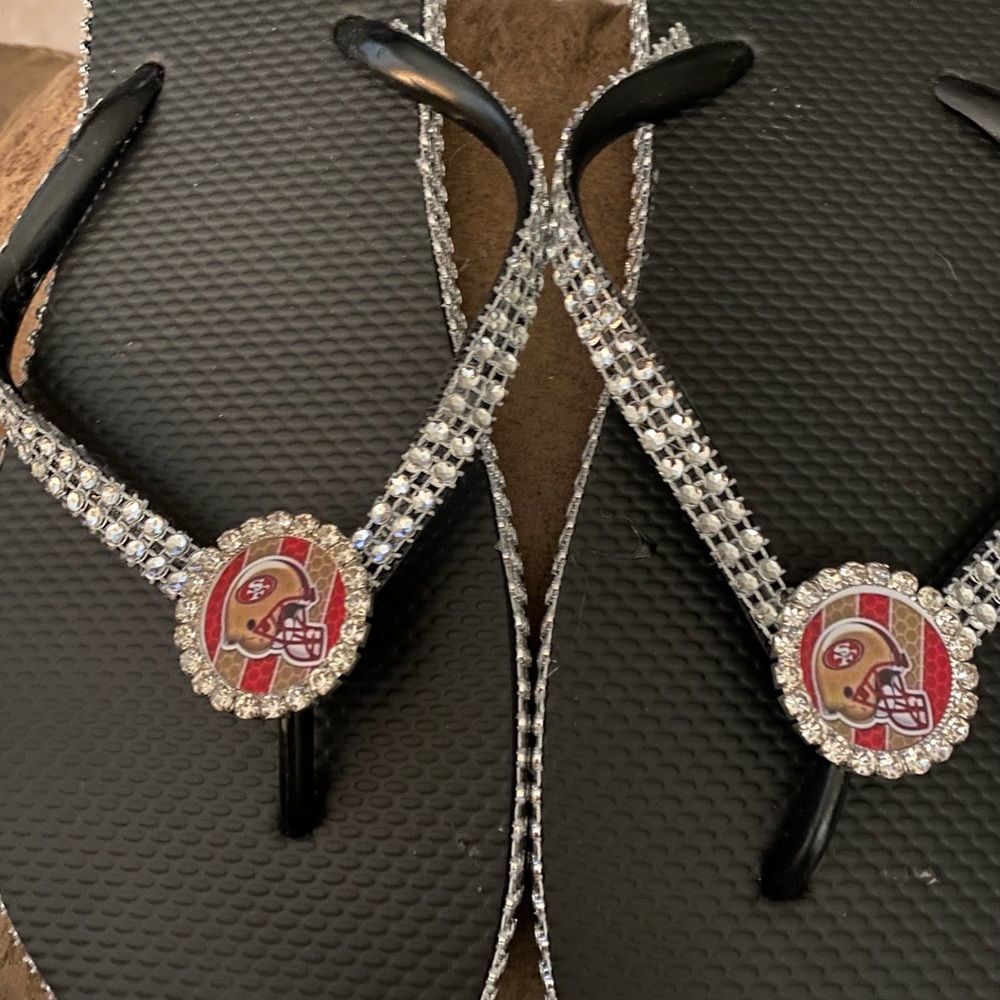 San Francisco 49ers sandals